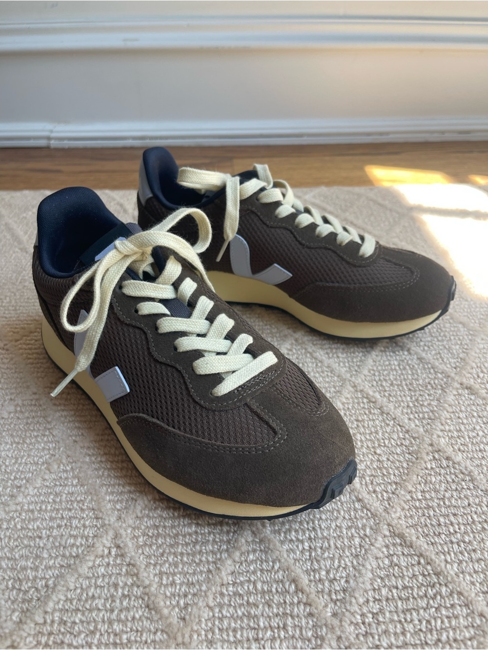 Veja Woman’s Rio Branco II Sneaker